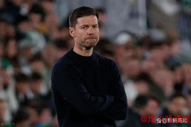 43岁阿隆索原形毕露?率皇马3场不胜!冒险轮换却玩脱 下课声已起 43岁阿隆索原形毕露?率皇马3场不胜!冒险轮换却玩脱 下课声已起