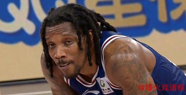 布莱德索狂砍41+7+6助上海轻松击败北京,系列赛1-0领先,方硕贡献23分 布莱德索狂砍41+7+6助上海轻松击败北京,系列赛1-0领先,方硕贡献23分