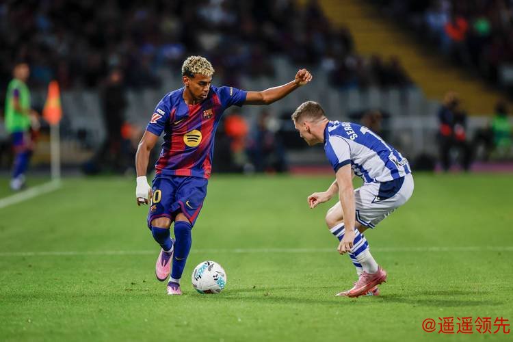 西甲综合：三球被吹 巴萨不敌皇家社会